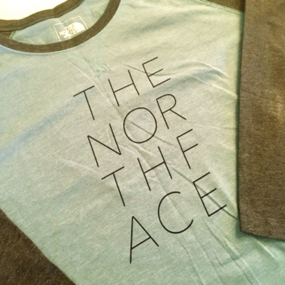 North Face 3/4 sleeve Tshirt